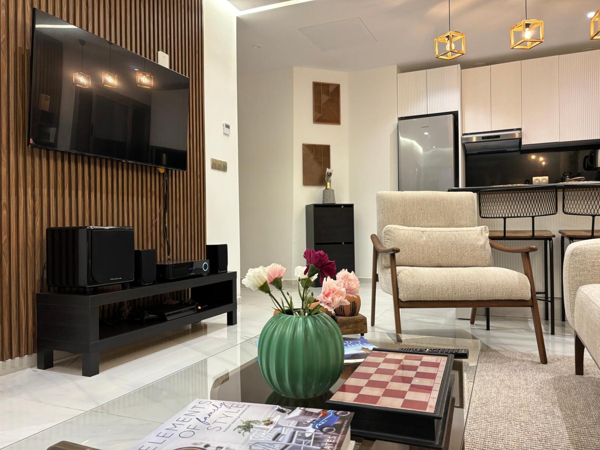 Marina View Residence Luxurious Studio Retreat With Stunning Ocean Views 1 Double Bedroom, 1 Convertible Couch タンジェ エクステリア 写真